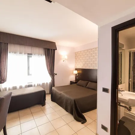 Seven Kings Relais 3* روما