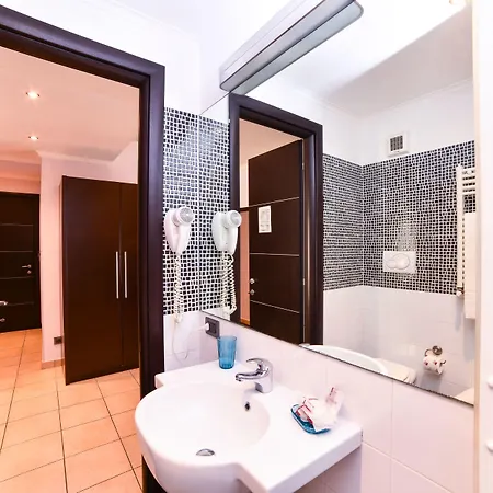 بيت ضيافة Seven Kings Relais 3*