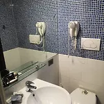 Seven Kings Relais בית הארחה